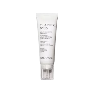 Witte tube Olaplex Nº.5 Scalp Treatment van 50 ml tegen zwarte achtergrond.