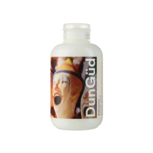 Witte fles DunGüd Sideshow Styling Balm met kleurrijk label en afbeelding van een clown.