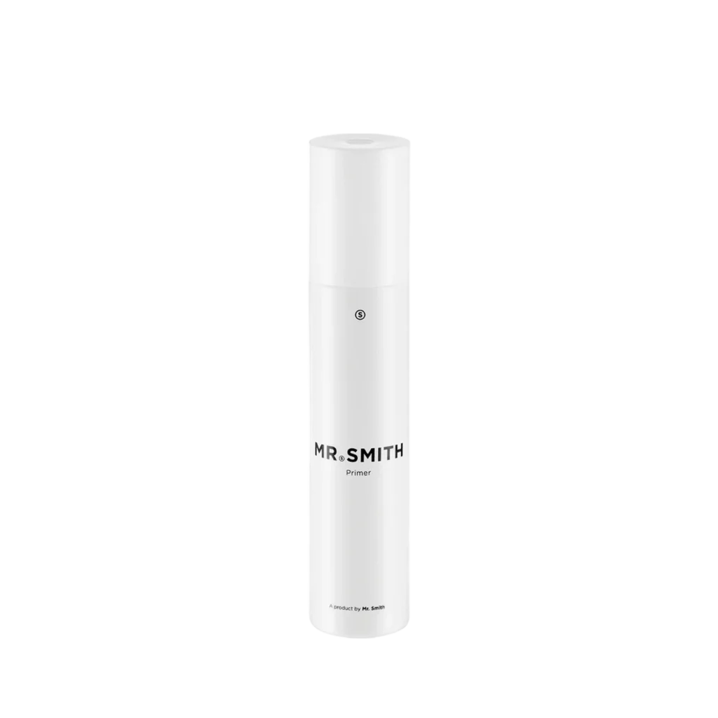 Witte flacon van 150 ml Mr. Smith Primer met minimalistisch ontwerp.
